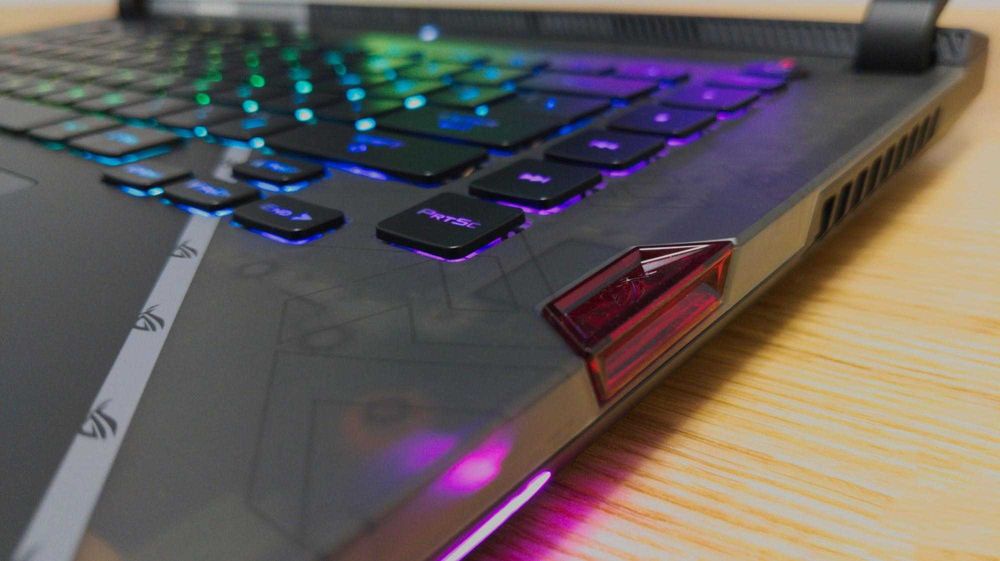 Игровой ноутбук Asus ROG Strix Scar G533