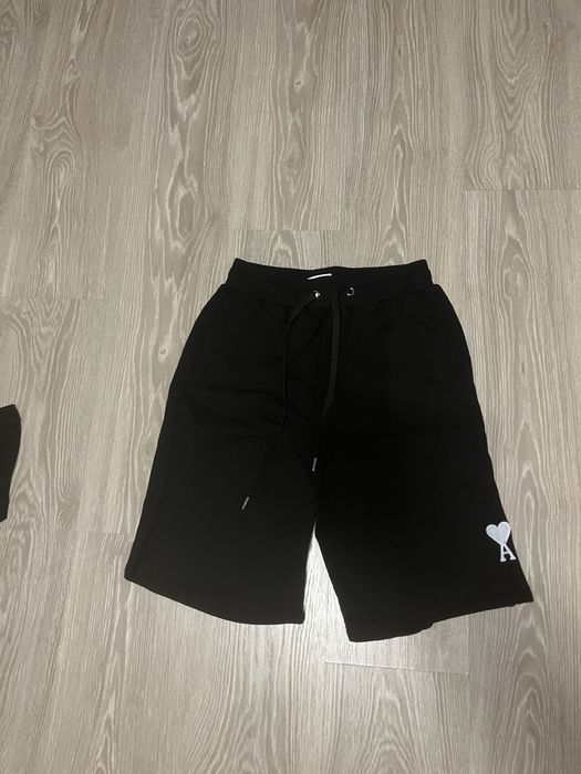 Тениска и шорти  на Ami