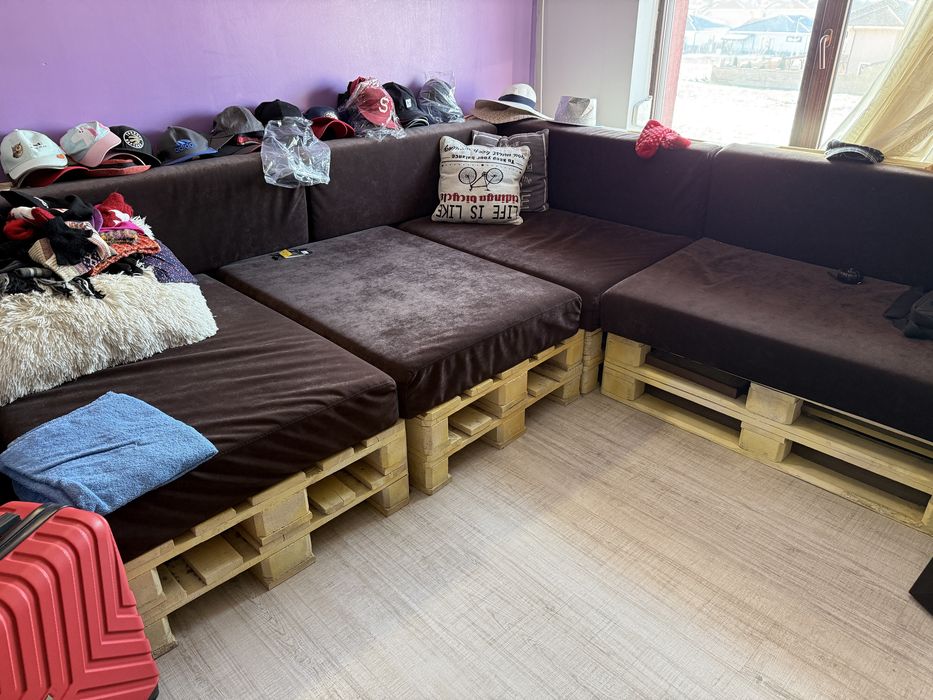 Canapea coltar modulara deosebita baza rezistenta europalet perini sup