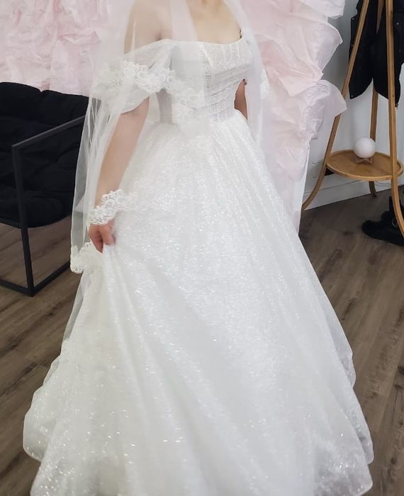 Свадебное платье