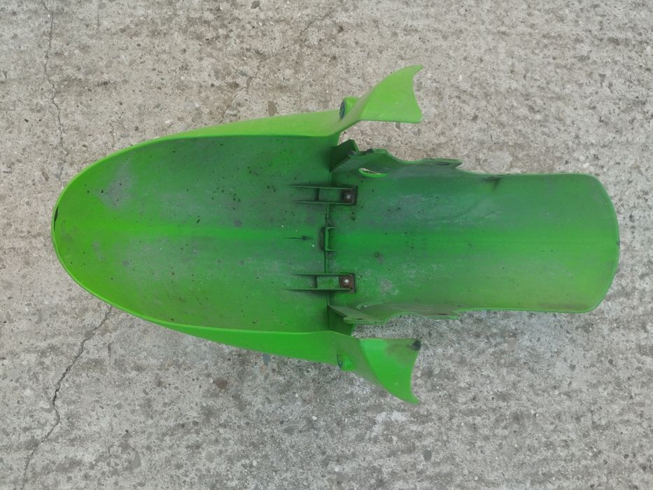 Apărătoare aripa roata fata pentru Kawasaki zx9r model  1996-1997