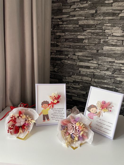 Tablou decorat cu flori stabilizate
