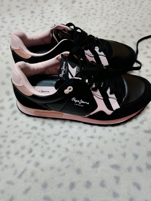 Маратонки   38  номер!