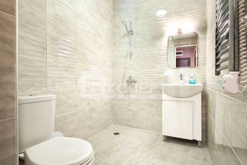 Продава се Двустаен апартамент в Пловдив, Остромила - 68 кв.м за 1984 €/кв.м - Снимка #9