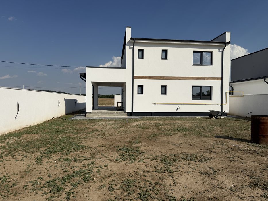 Vand casa zona ionumi