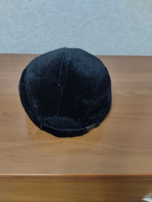 Продам зимнюю бейсболку