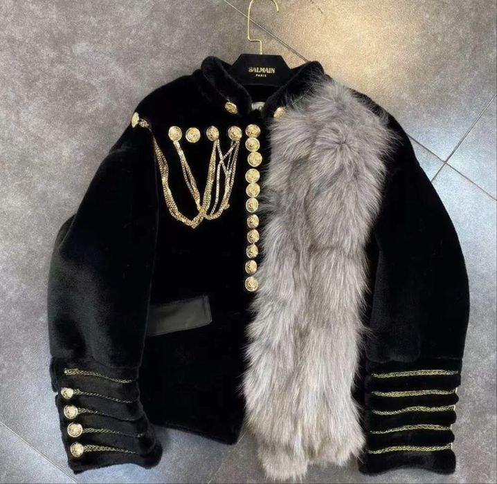 Продам женское пальто новое