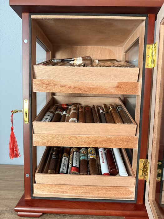 Humidor 2 bucati