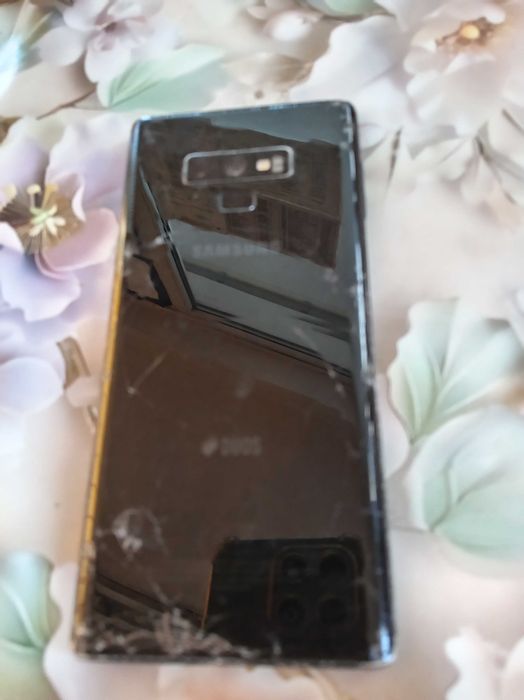 Telefon pentru piese