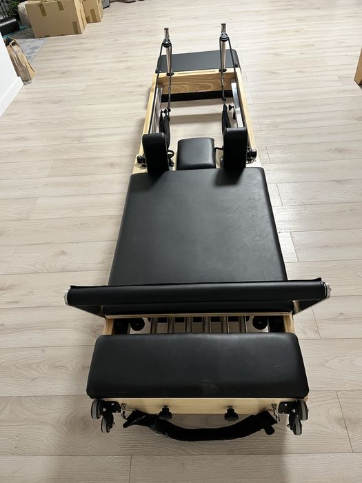 Aparat Pilates Reformer