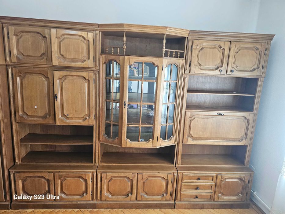 Vand mobila pentru sufragerie