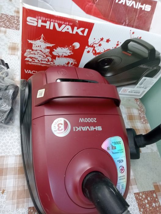 Пылесос Shivaki. 2000W