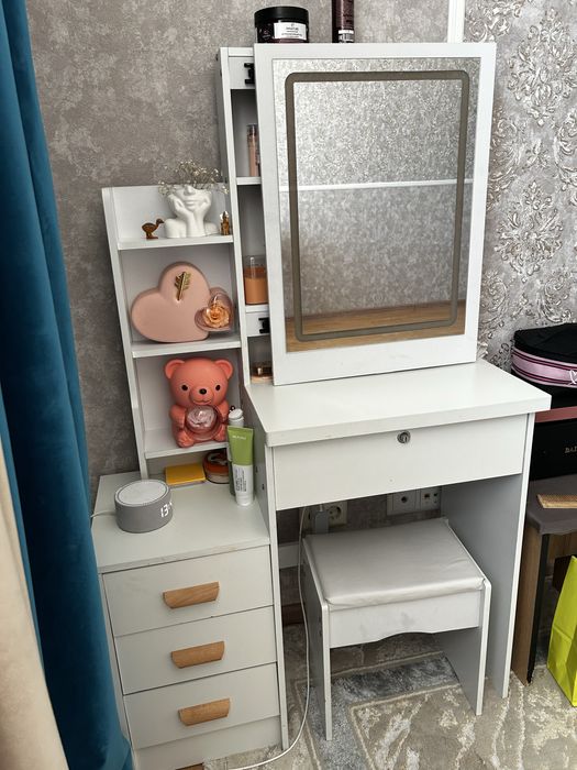 Туалетный столик