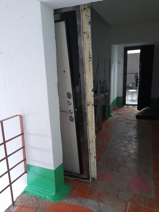 Дверь входная в кв