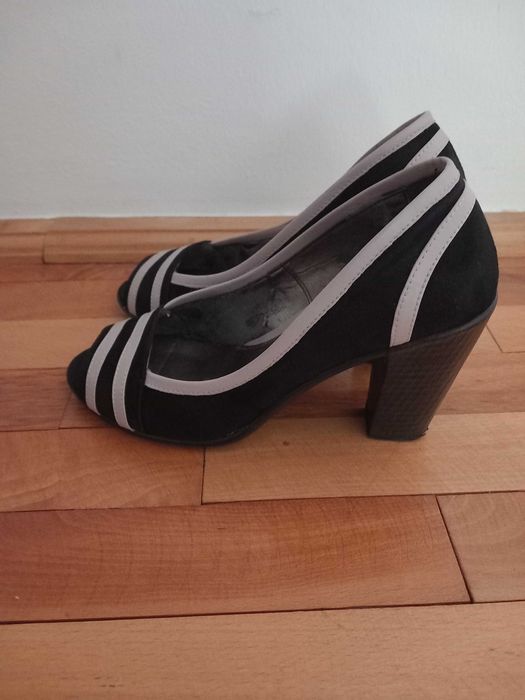 Pantofi din piele, mărimea 36