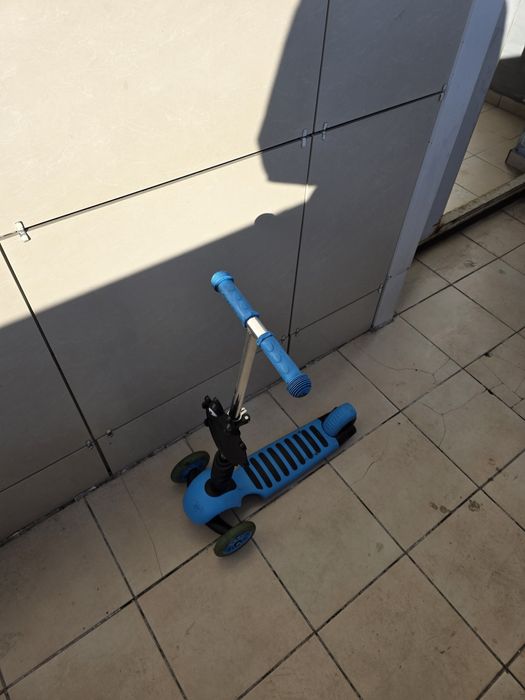 Продадим вклосипед и самокат