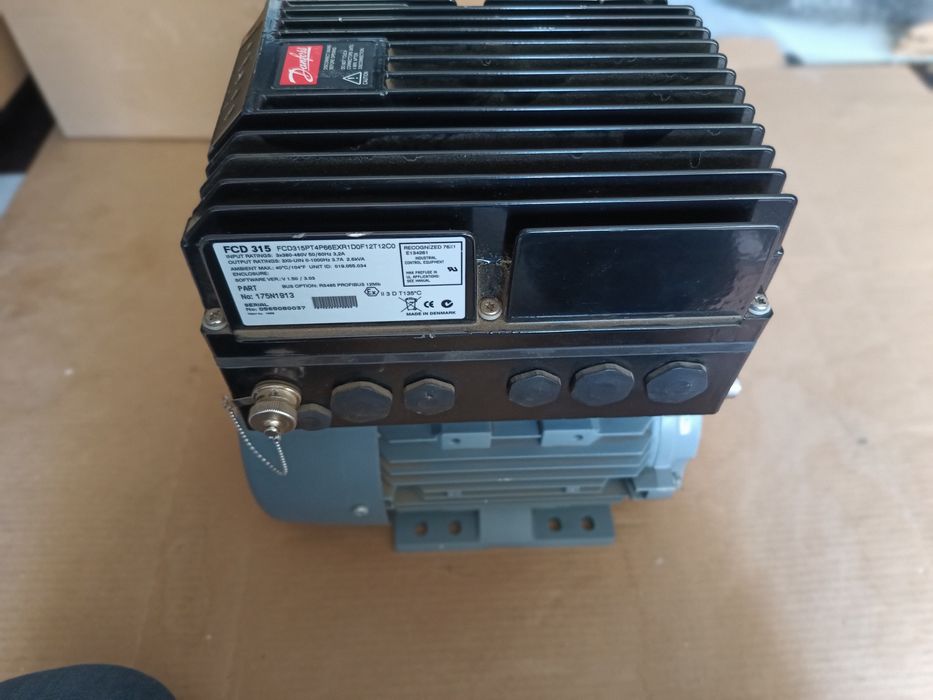 Motor 1.5 kW + VFD Danfoss FCD 315