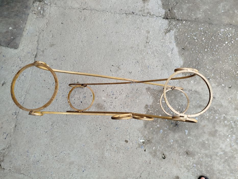 Подставка для цветов