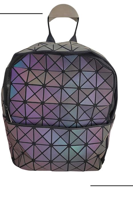 Дамски раници и чанти на едро