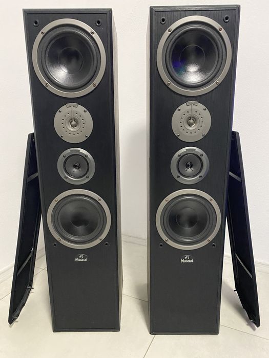 Vand boxe MAGNAT in stare perfecta de dunctionare