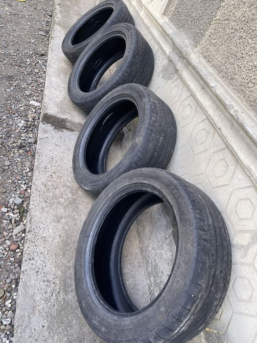 Cauciucuri Continental 235 45 17