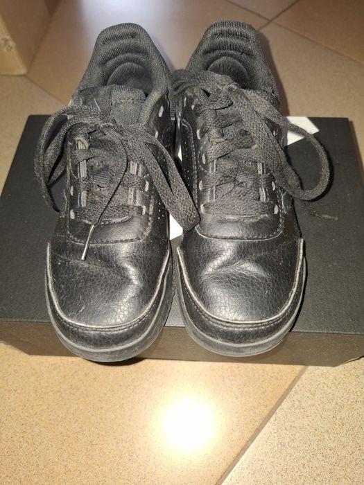 Детски кожени маратонки адидас