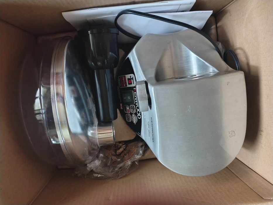 Мясорубка Kenwood pro 1600