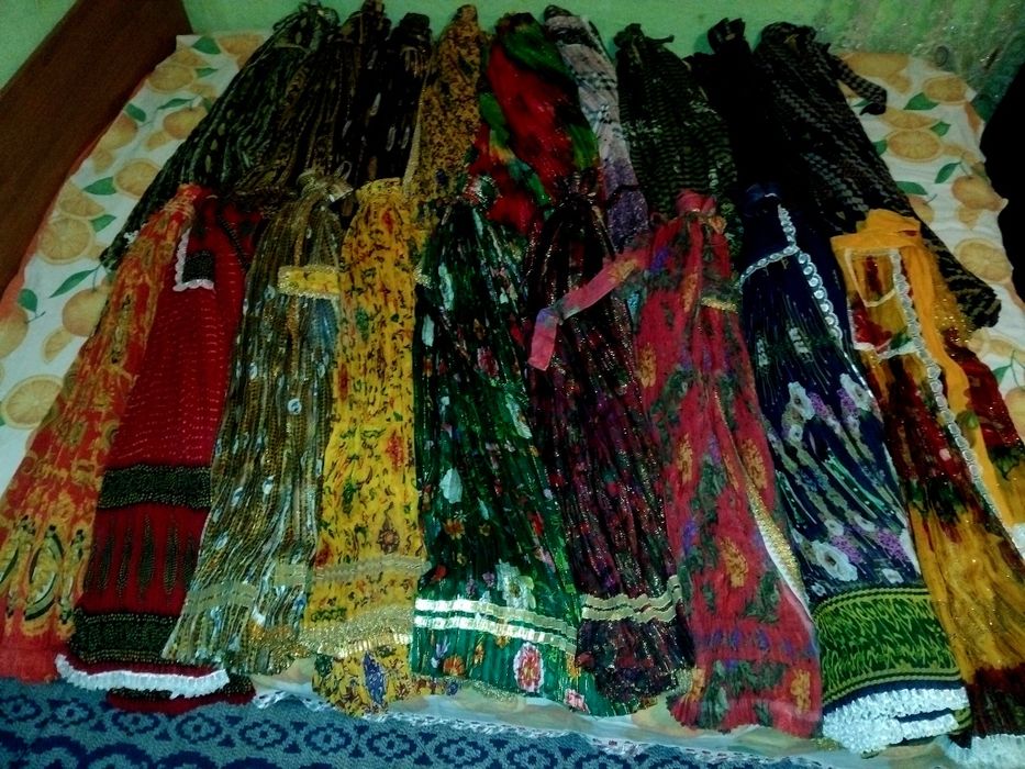 Vând fuste țigănești noi