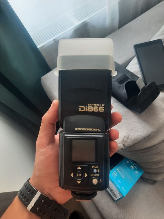 Blitz  extern /Canon / nissin di866 m2