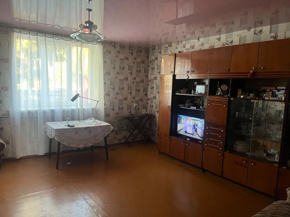 Продам дом на 2 хозяина. Часть дома