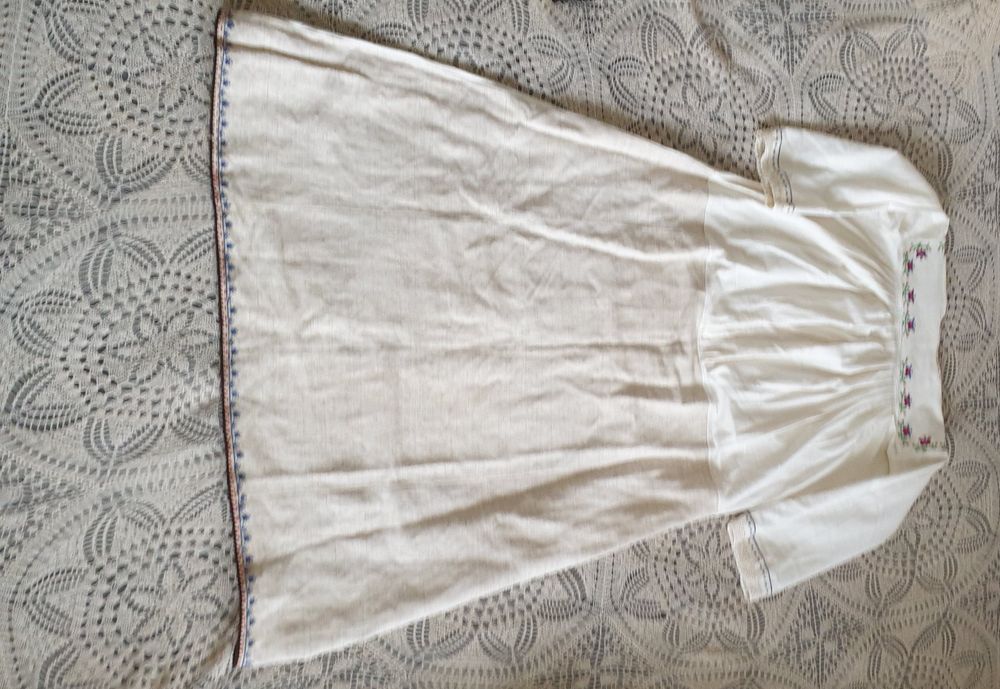 .Автентични  ризи от народна носия от Североизточна България