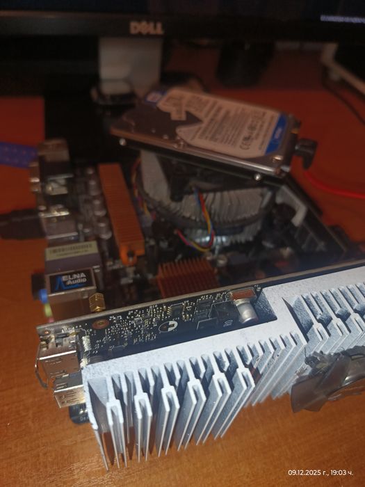 Дъно процесор видеокарта рам и хард