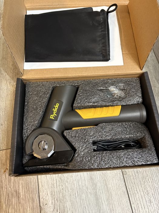 Multifunctionala electrica pentru taiat