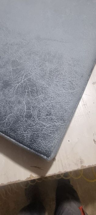 Пуфик и Стол сотилади янги