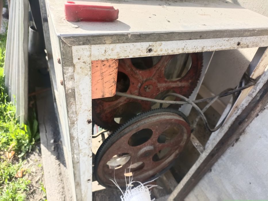 Тесто каталка и лапша резка