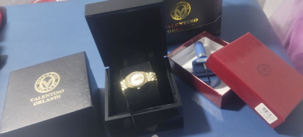 Продам часы Valentine Orlando оригинал