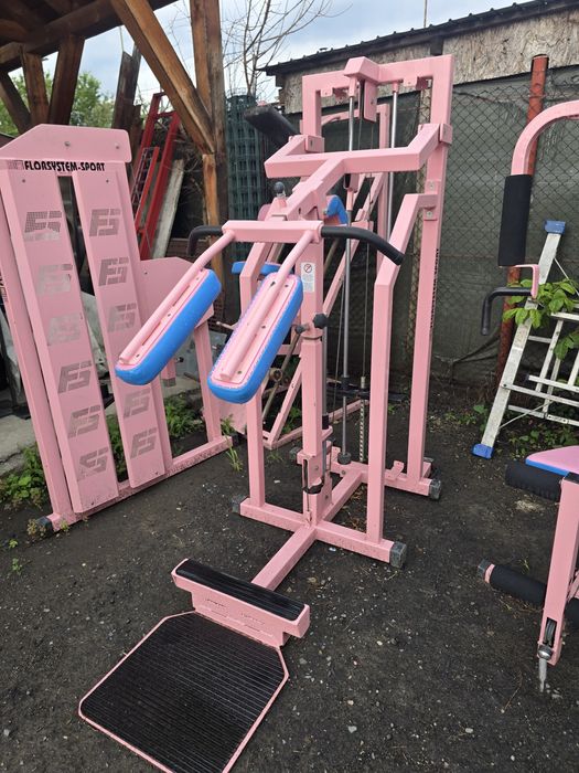 Aparat fitnes multifunctional