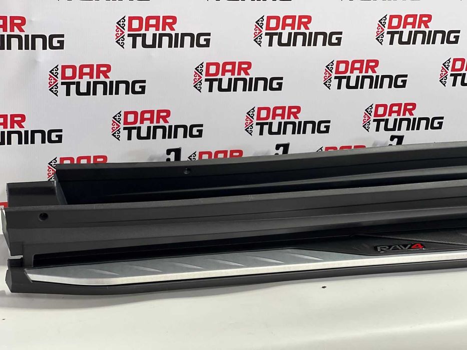 Порог подножки Toyota RAV4