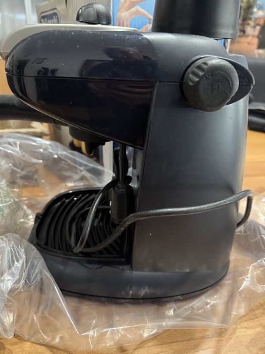 Espressor manual DeLonghi nou