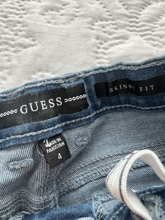 Дънки Guess 4години