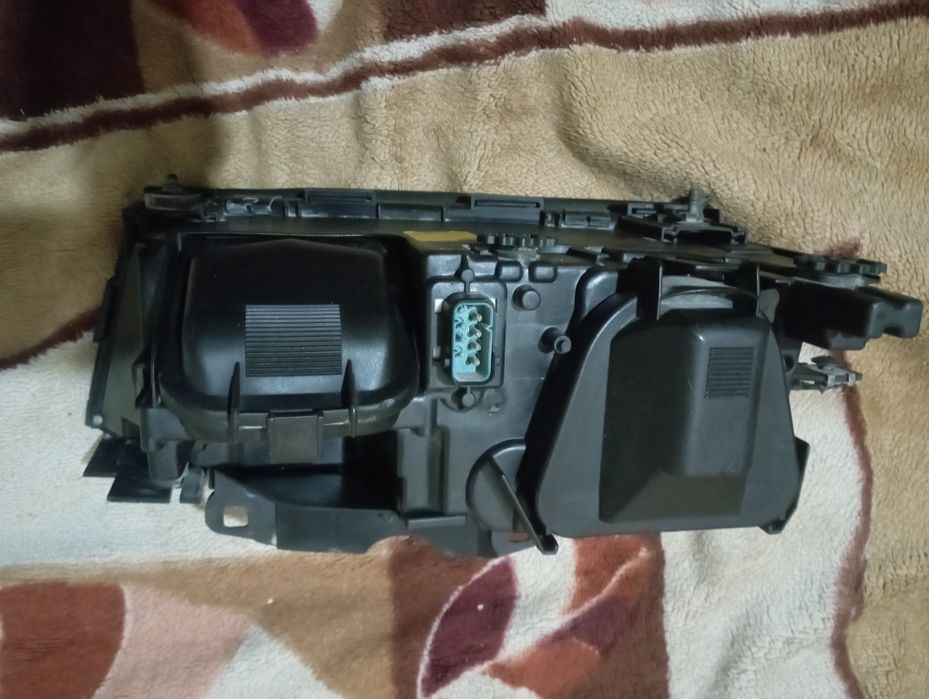 Фара на БМВ е 38 до рестайлинг