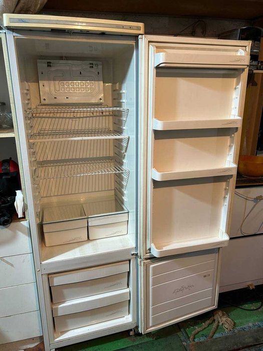 Холодильник POZIS (двухкамерный)