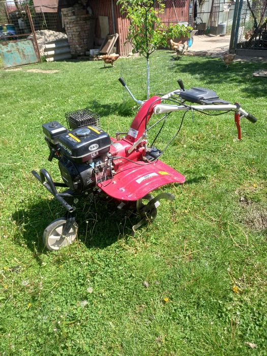 Motocultor/motosapa Dakard SR1Z-100, foarte puțin folosit, cu accesorii