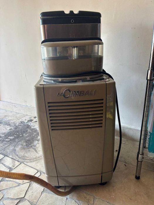Vand masina de cafea automata espresor La Cimbali