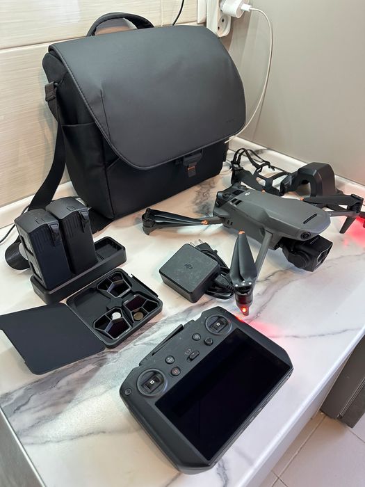 Dji mavic 3 pro combo