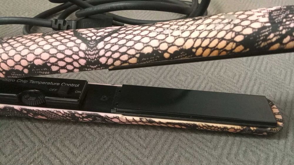 Aparat de îndreptat Golden Curl - calitate de marcă