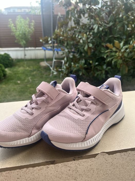 Adidași Puma superbi fete, roz, mărimea 34