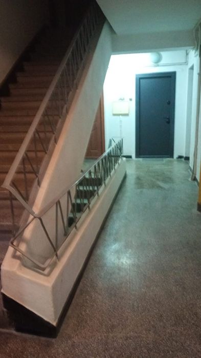 Curatenie scari de bloc, asociatii de proprietari