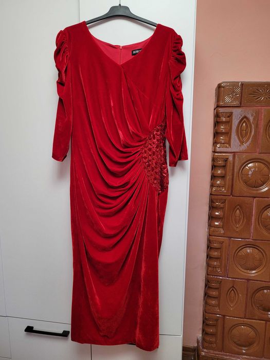 Rochie elegantă roșie
