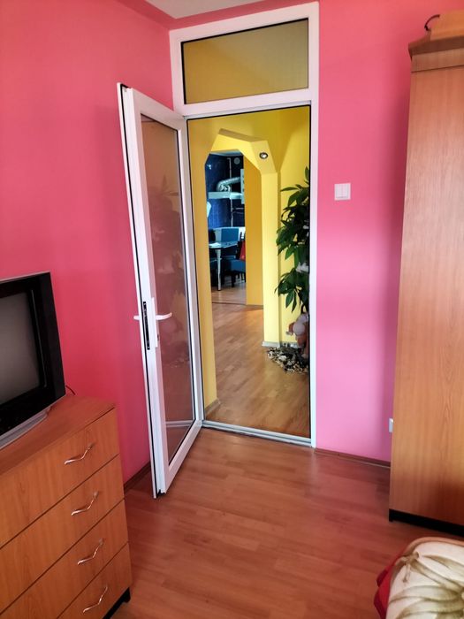 Apartament 3 camere de vânzare plus garaj